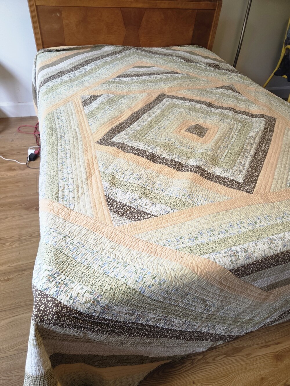 Handmade Patchwork Quilt Queen King Earth Tones Sage Green Peach Cabin Floral